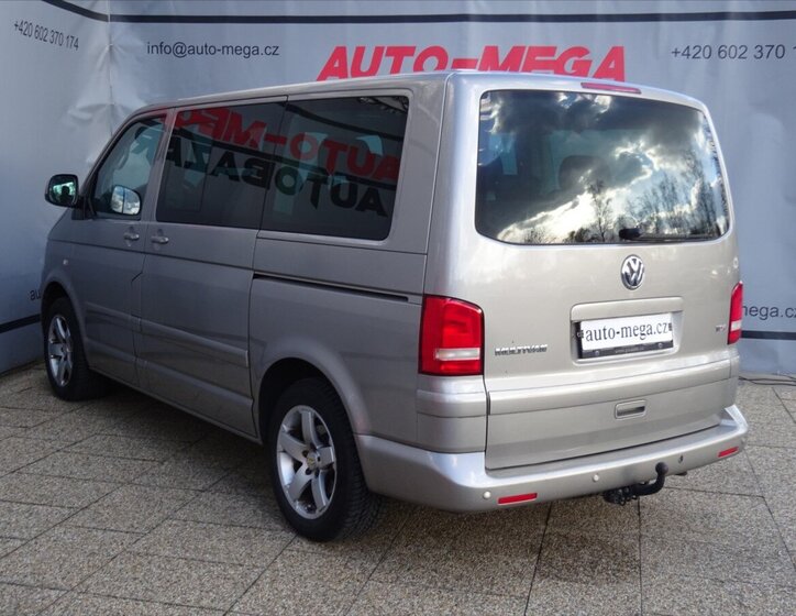 Volkswagen Multivan 8