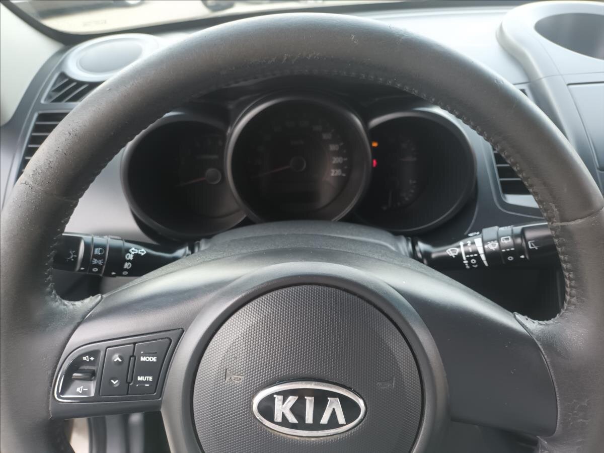 KIA Soul Hatchback 1,6 l 94 kw