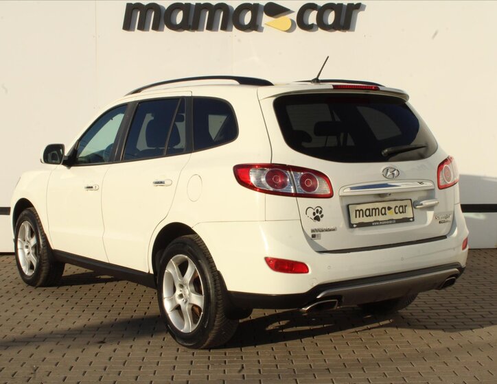 Hyundai Santa Fe SUV / Terénní 2,2 l 145 kw