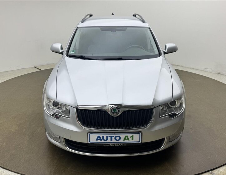 Škoda Superb Kombi 2,0 l 103 kw