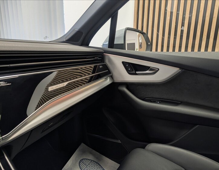 Audi Q7 Kombi 3,0 l 210 kw