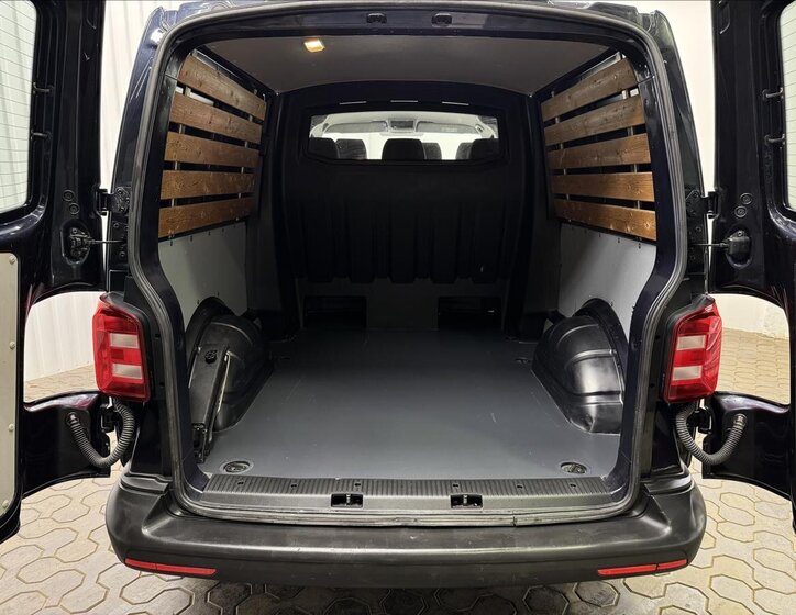 Volkswagen Transporter 26