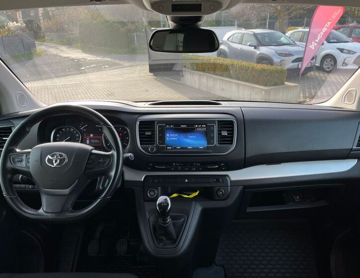 Toyota ProAce Verso 18