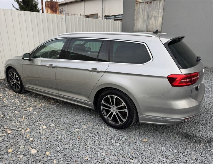 Volkswagen Passat 10