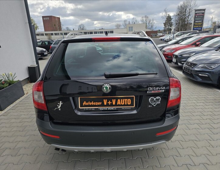 Škoda Octavia Kombi 2,0 l 103 kw