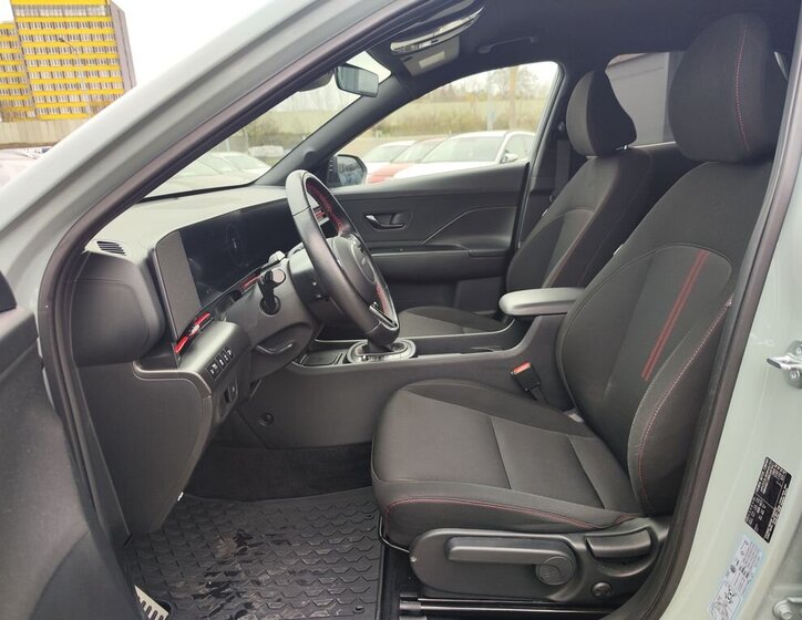 Hyundai Kona SUV / Terénní 1,6 l 146 kw