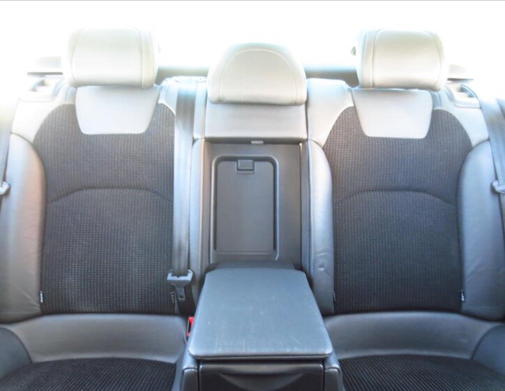 Citroën C5 Sedan / Limuzína 2,0 l 103 kw