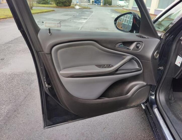 Opel Zafira 9