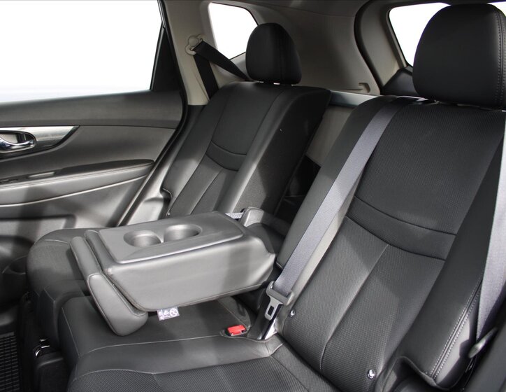 Nissan X-Trail SUV / Terénní 1,6 l 96 kw