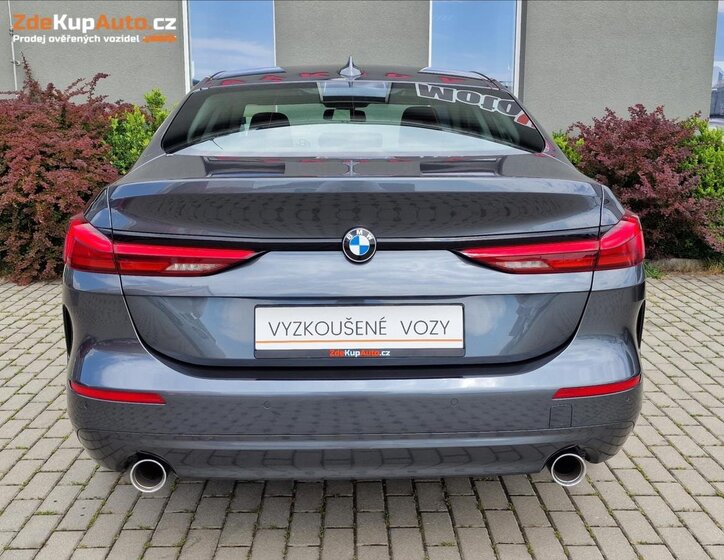 BMW Řada 2 Sedan / Limuzína 2,0 l 110 kw
