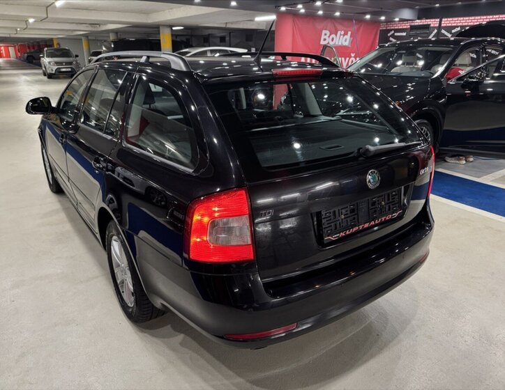Škoda Octavia Kombi 1,6 l 77 kw