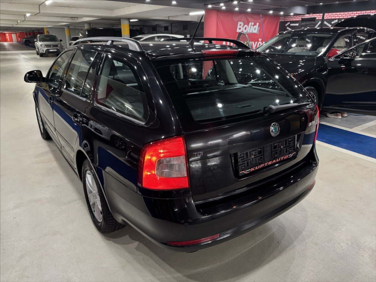 Škoda Octavia Kombi 1,6 l 77 kw