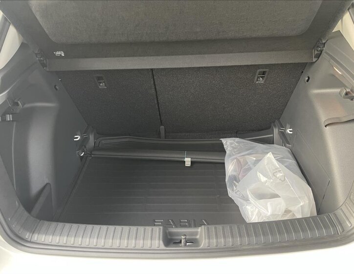 Škoda Fabia Sedan / Limuzína 999,0 59 kw