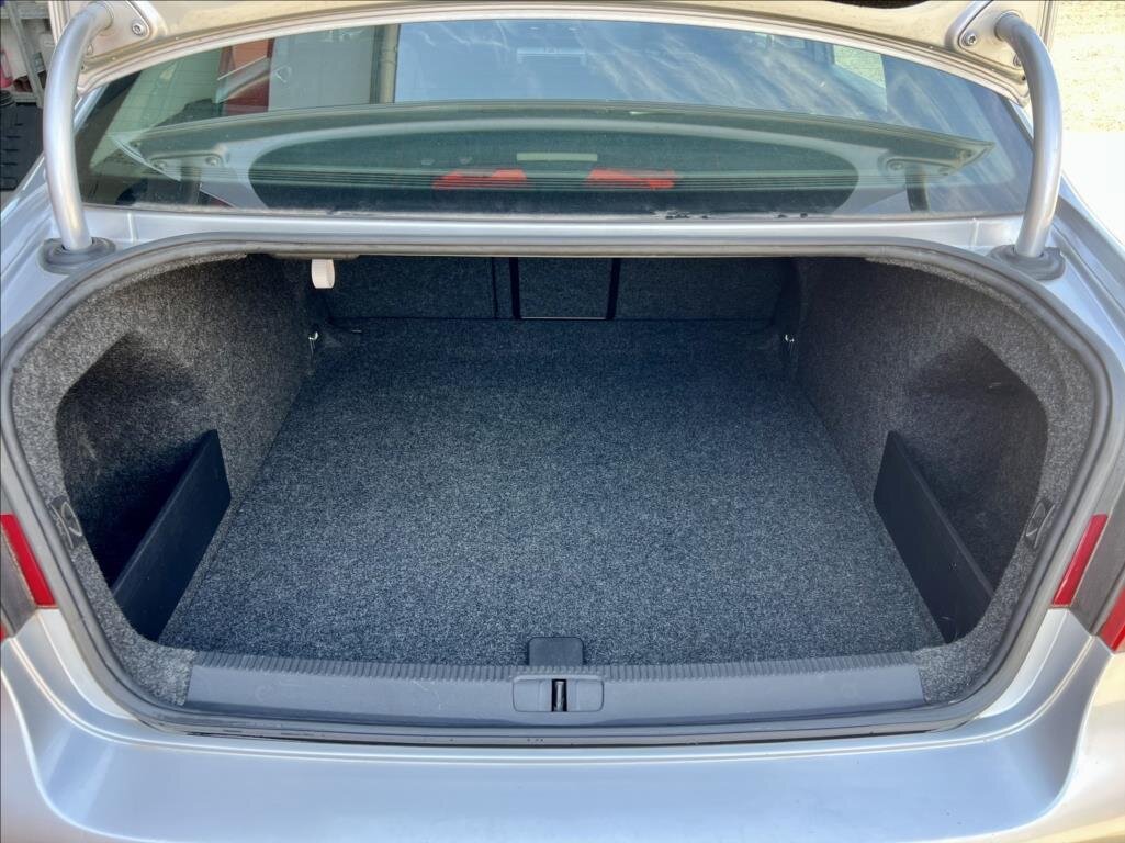 Volkswagen Passat Sedan / Limuzína 2,0 l 110 kw