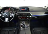 BMW Řada 5 Kombi 3,0 l 195 kw