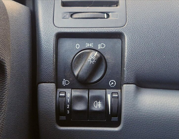 Suzuki Ignis Hatchback 1,3 l 69 kw
