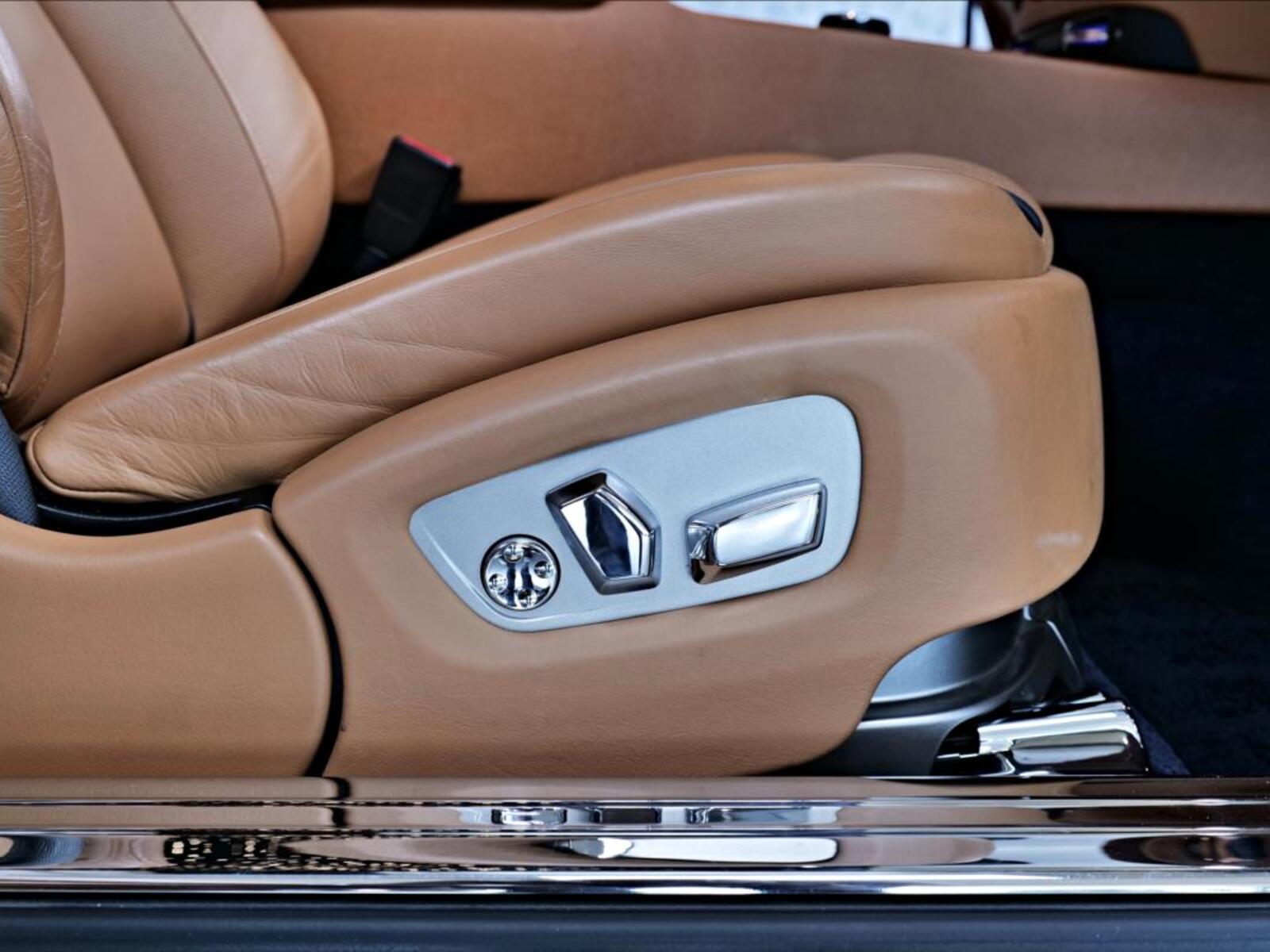 Rolls-Royce Wraith 32