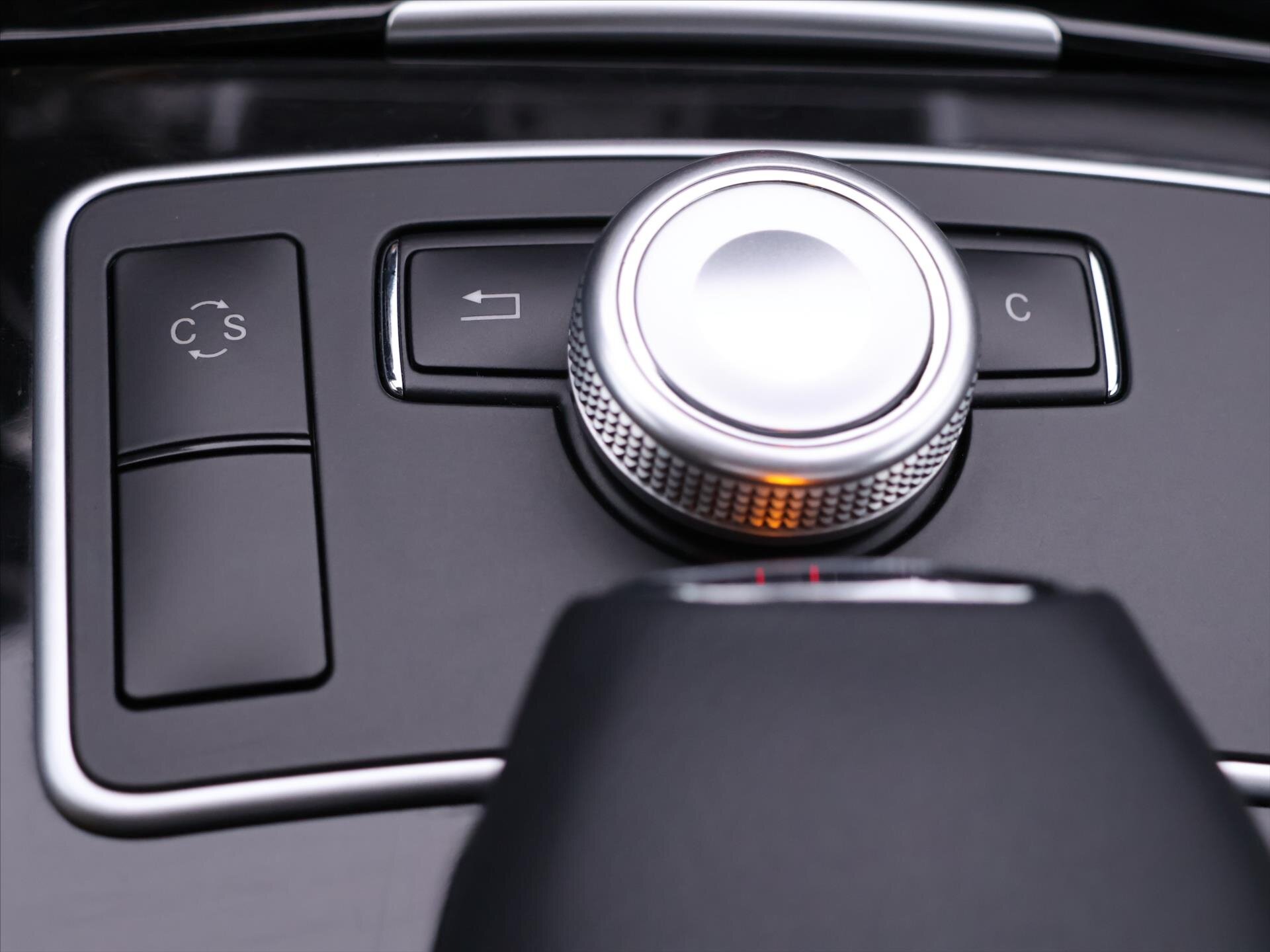 Mercedes-Benz Třídy E Sedan / Limuzína 3,0 l 150 kw