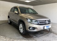 Volkswagen Tiguan 1