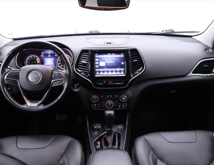 Jeep Cherokee SUV 3,2 l 200 kw