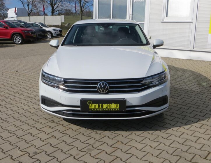 Volkswagen Passat Liftback 1,5 l 110 kw