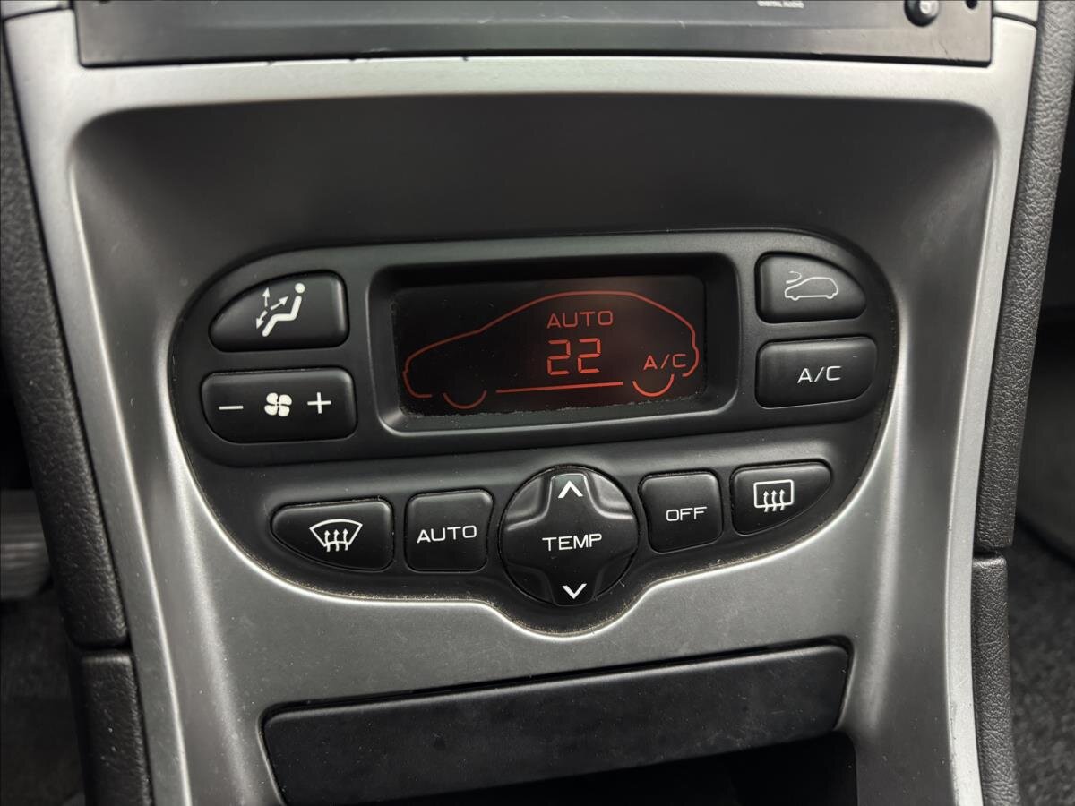 Peugeot 307 Kombi 2,0 l 79 kw