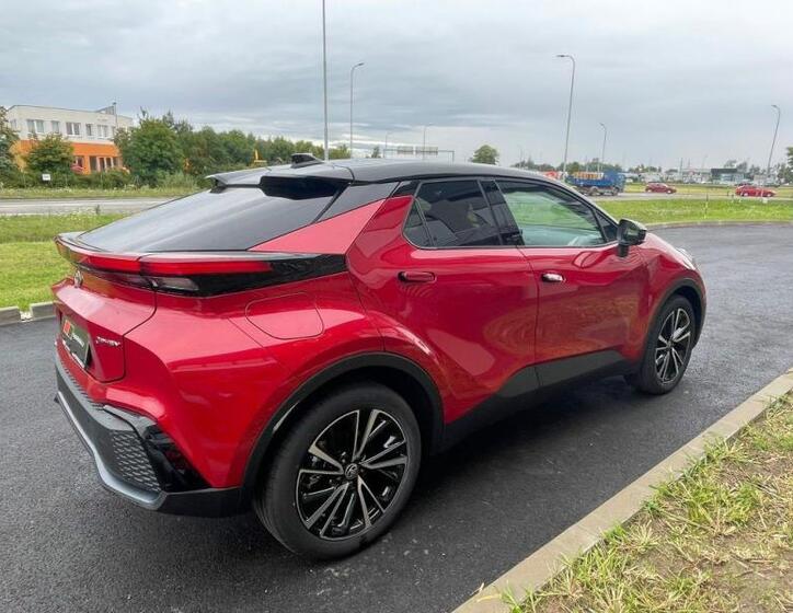 Toyota C-HR 13