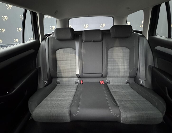 Volkswagen Passat Kombi 2,0 l 140 kw