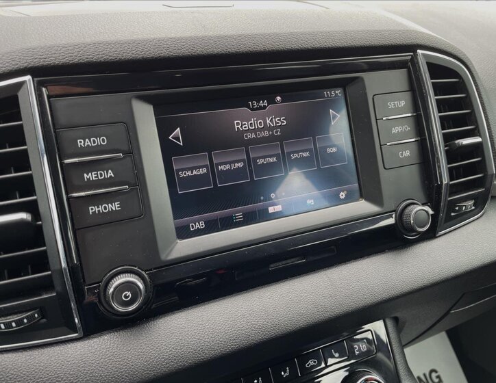 Škoda Karoq SUV 999,0 85 kw