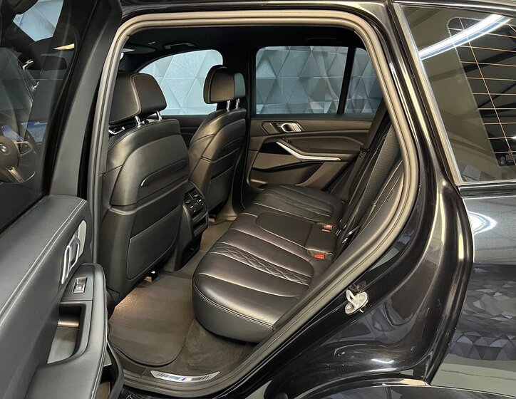 BMW X5 SUV 3,0 l 294 kw