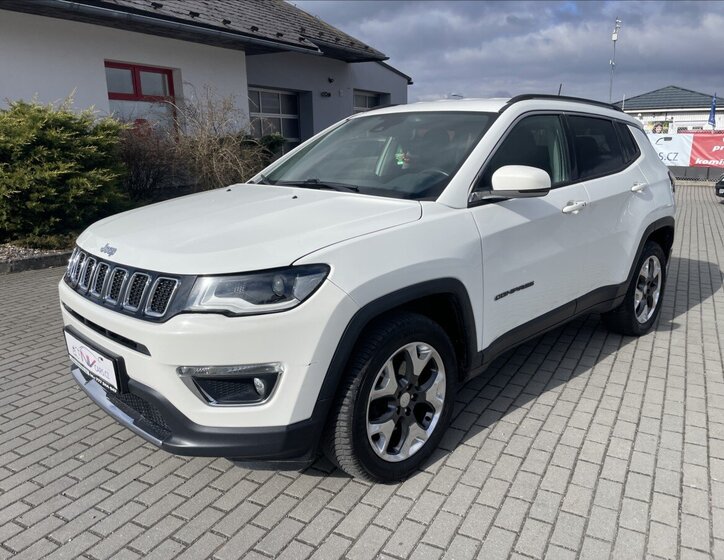 Jeep Compass SUV / Terénní 2,0 l 103 kw