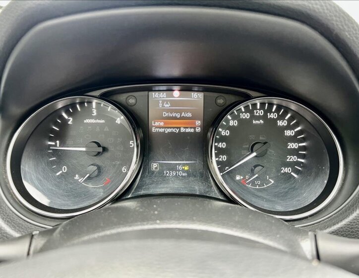Nissan Qashqai SUV / Terénní 1,6 l 96 kw