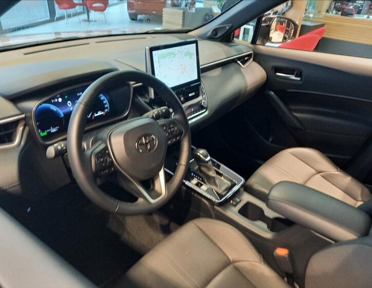 Toyota Corolla Cross SUV 2,0 l 131 kw