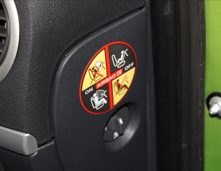 Renault Clio Hatchback 1,1 l 55 kw