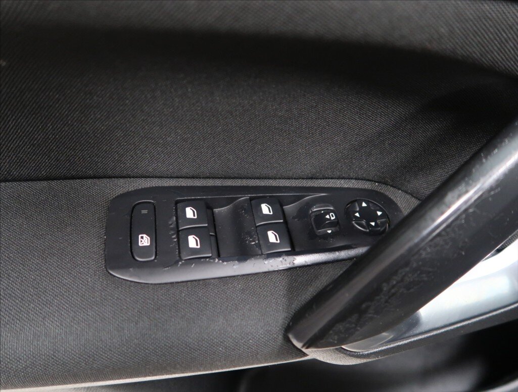 Peugeot 308 Kombi 1,6 l 88 kw