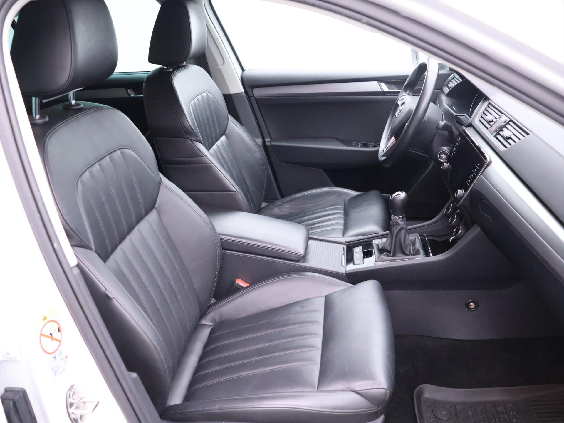 Škoda Superb Liftback 2,0 l 140 kw