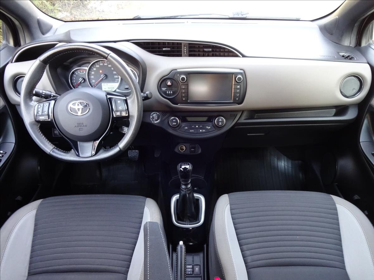 Toyota Yaris Kombi 1,3 l 73 kw