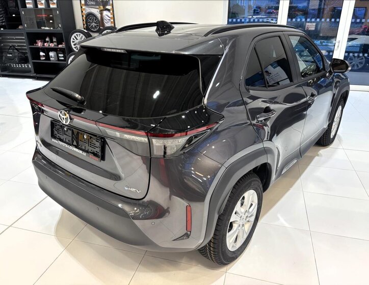 Toyota Yaris Cross SUV 1,5 l 85 kw