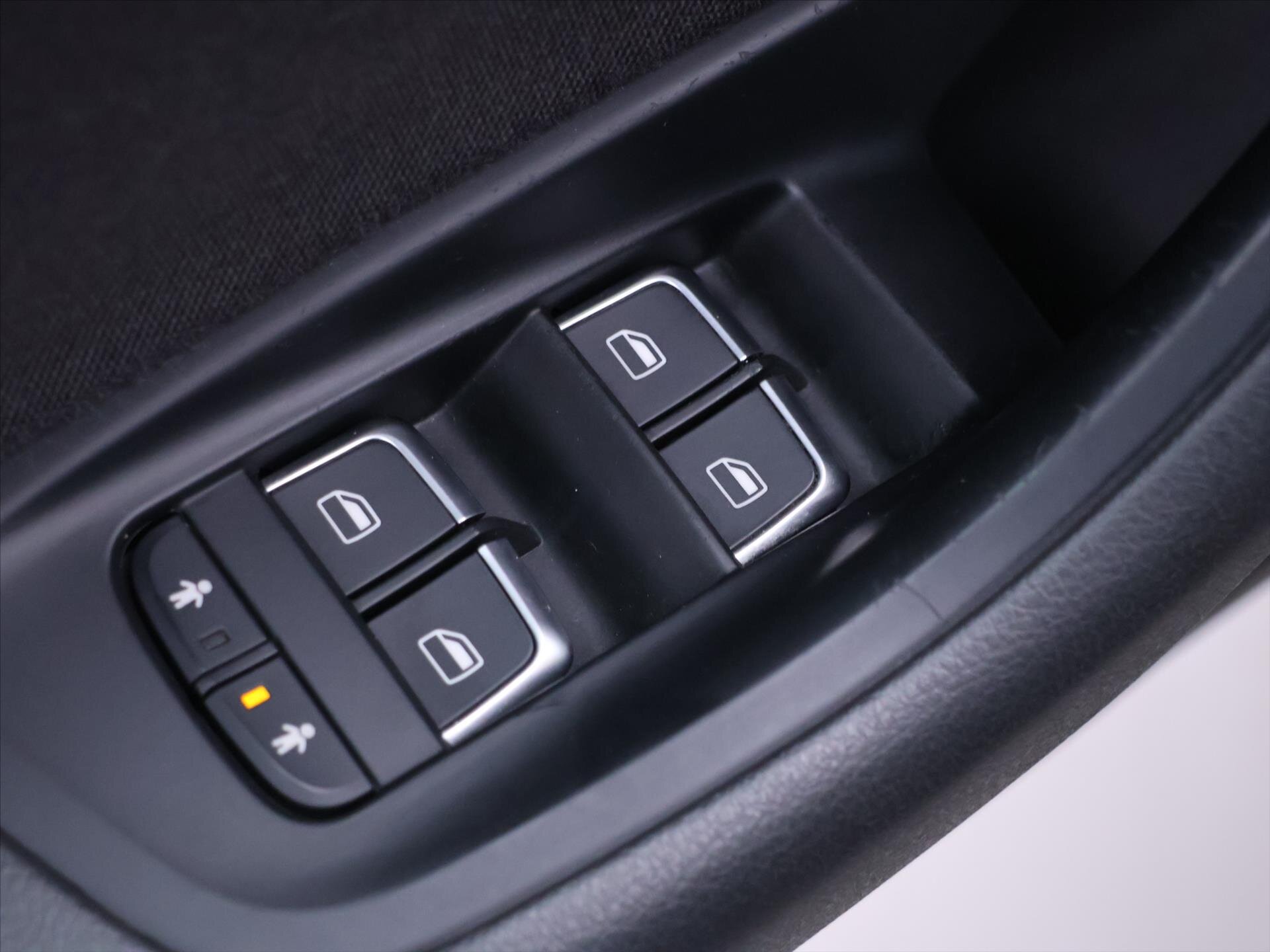 Audi A6 Kombi 2,0 l 140 kw