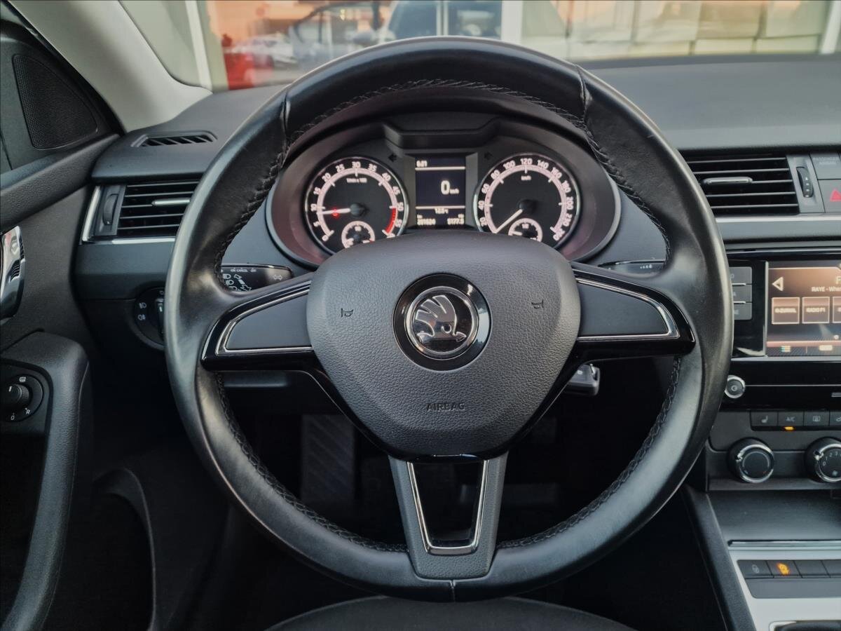 Škoda Octavia Liftback 2,0 l 110 kw