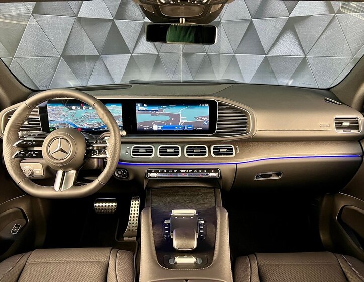 Mercedes-Benz GLS SUV / Terénní 3,0 l 280 kw