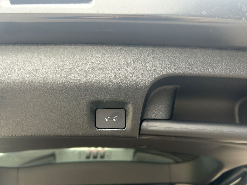 Dongfeng Ostatní MPV 1,5 l 255 kw