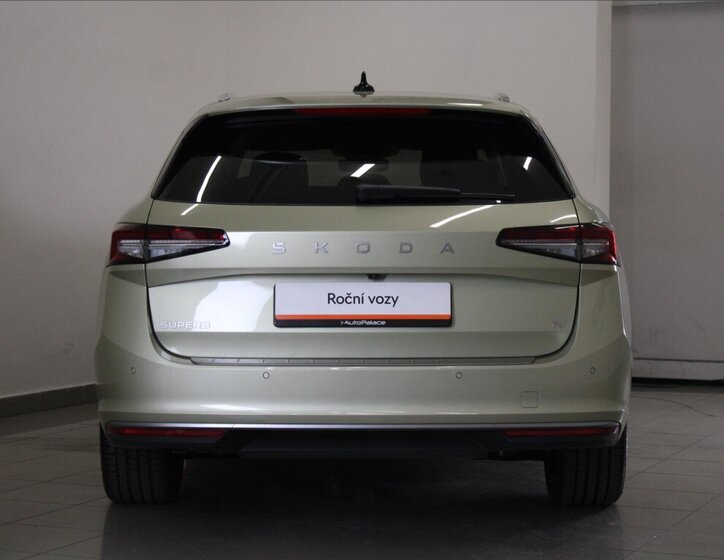 Škoda Superb Kombi 1,5 l 150 kw