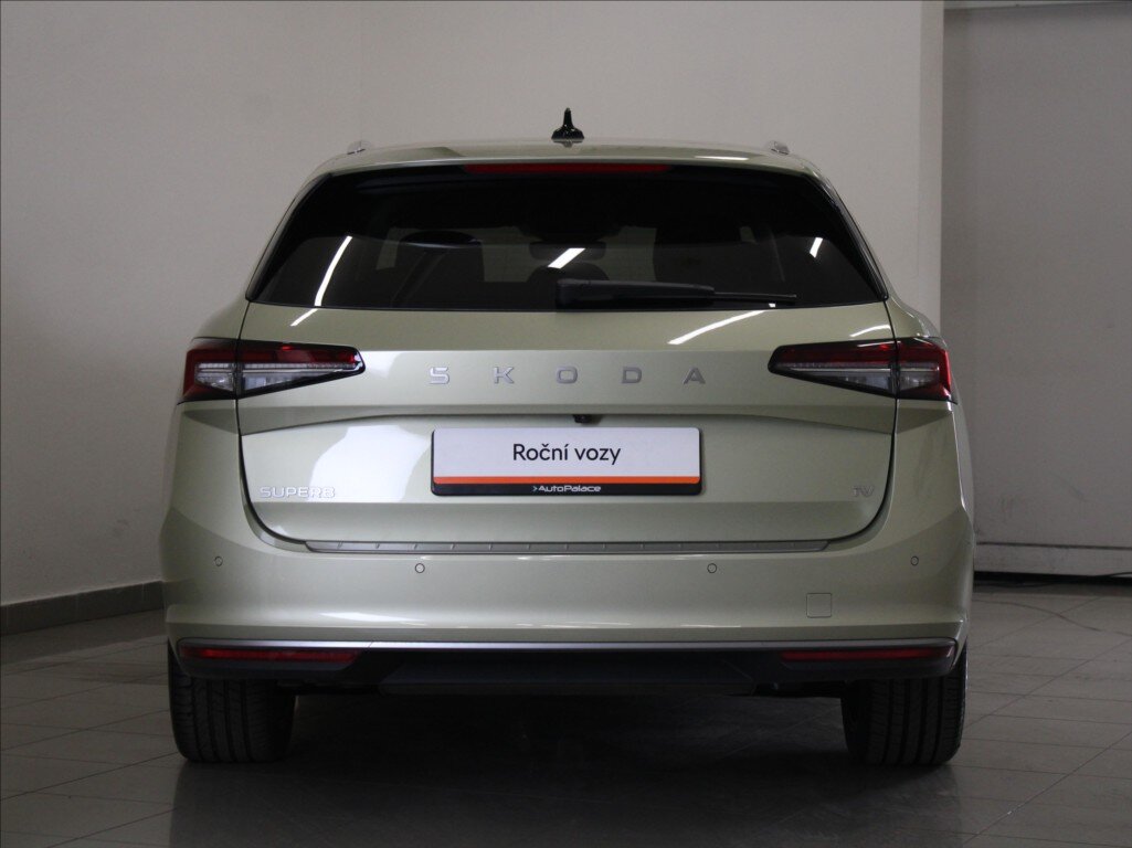 Škoda Superb Kombi 1,5 l 150 kw