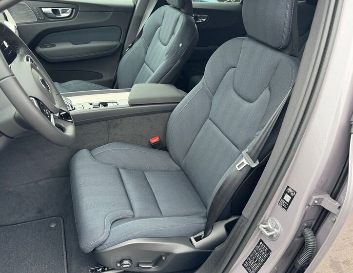 Volvo XC60 SUV / Terénní 2,0 l 184 kw