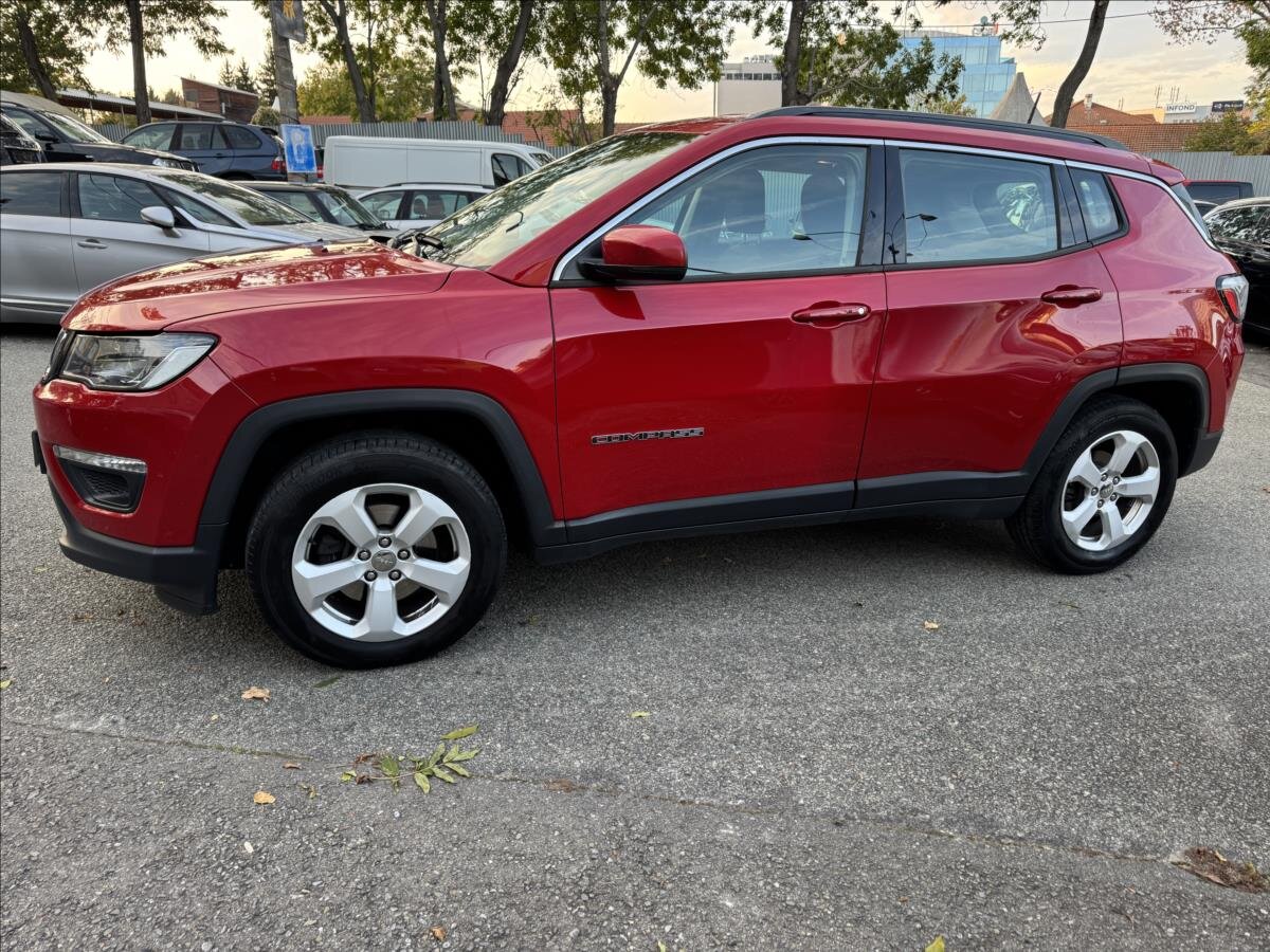 Jeep Compass SUV / Terénní 1,4 l 103 kw