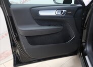 Volvo XC40 Kombi 2,0 l 145 kw