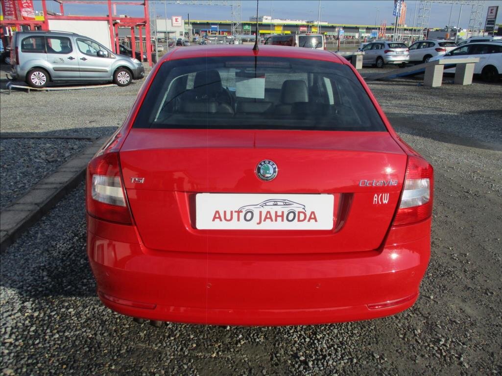 Škoda Octavia Sedan 1,4 l 90 kw