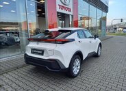 Toyota C-HR SUV 1,8 l 103 kw
