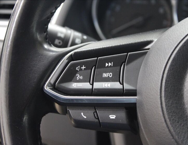 Mazda 6 Sedan 2,0 l 121 kw